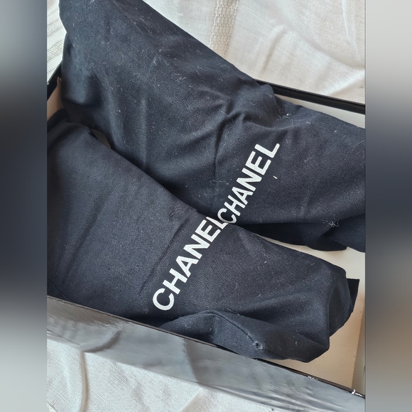 Authentic Vintage Chanel Patent Leather Quilted Pumps Heels Size 39.5 - Picture 15 of 16